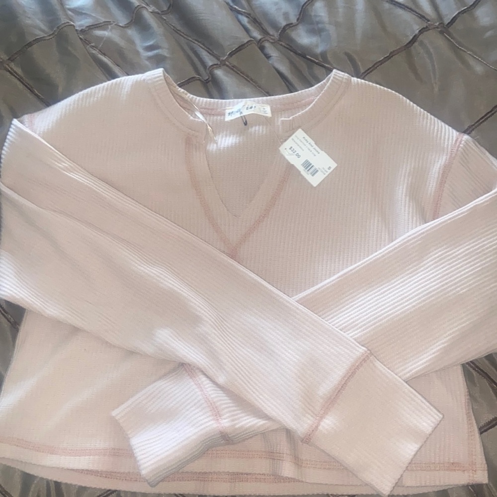 Ruby And Jenna long thermal v neck crop in taupe